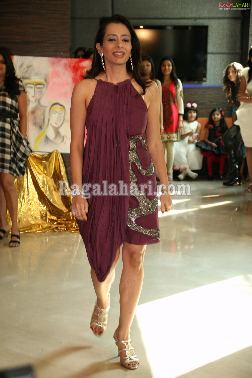 Karishma Sathe Art Walk Cum Fashion Show