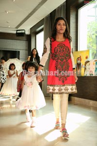 Karishma Sathe Art Walk Cum Fashion Show at Taj Deccan