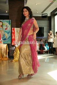 Karishma Sathe Art Walk Cum Fashion Show at Taj Deccan