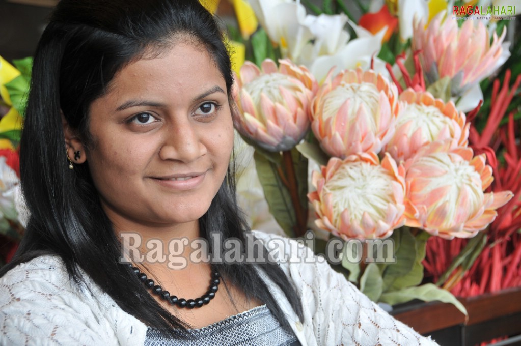 Sayali Bhagat launches 15,000 Varieties of Global Furnishings at Maaya's