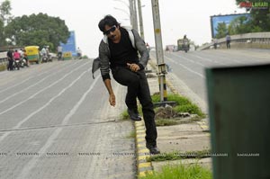 Ravi Teja, Richa Gangopadhyay, Deeksha