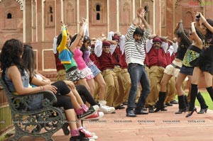 Ravi Teja, Richa Gangopadhyay, Deeksha