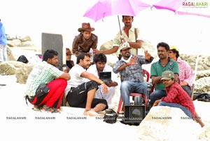 Ala Modalaindi Working Stills