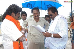 Kathi Kantarao Working Stills