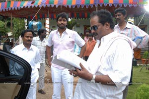 Kathi Kantarao Working Stills