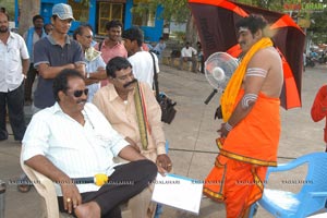 Kathi Kantarao Working Stills