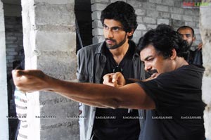 Nenu Naa Rakshasi Working Stills