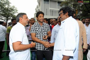 Allu Arjun-Ileana Film Muhurat