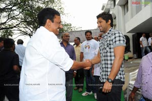 Allu Arjun-Ileana Film Muhurat