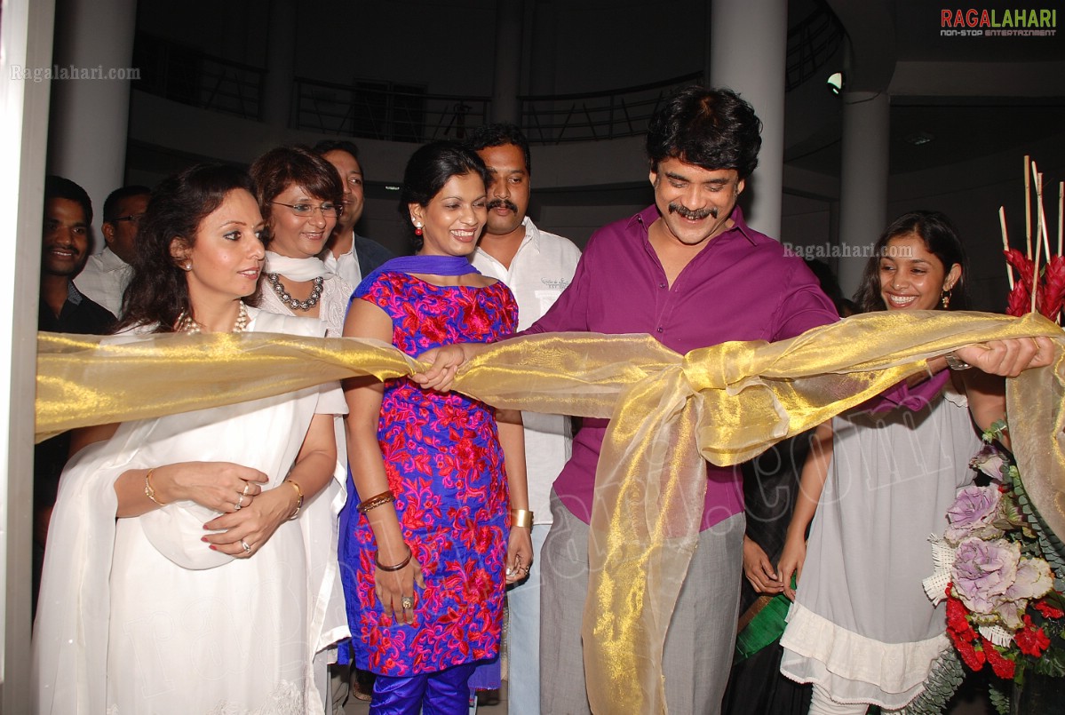 Radha Reddy, Harsha Vohra & Sona Sachdev's Art Exhibition