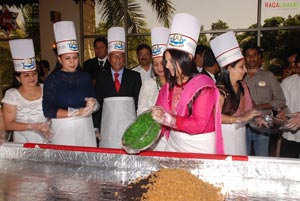 CM Kiran Kumar Reddy Wife Radhika Reddy at ITC Grand Kakatiya Cake Mixing