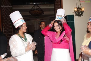 CM Kiran Kumar Reddy Wife Radhika Reddy at ITC Grand Kakatiya Cake Mixing