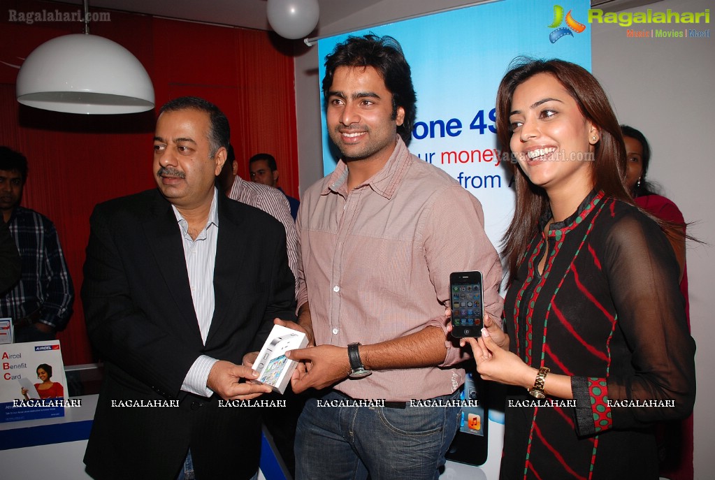 Apple iPhone4S Launch at Aircel