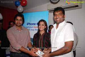 Iphone 4S Launch at Hyderabad Aircel Showroom