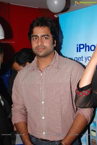 Iphone 4S Launch at Hyderabad Aircel Showroom