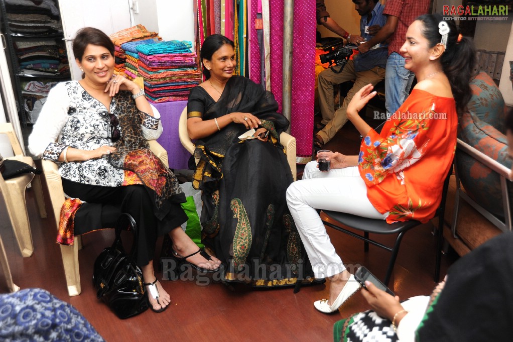 Tanya Saree Exhibition