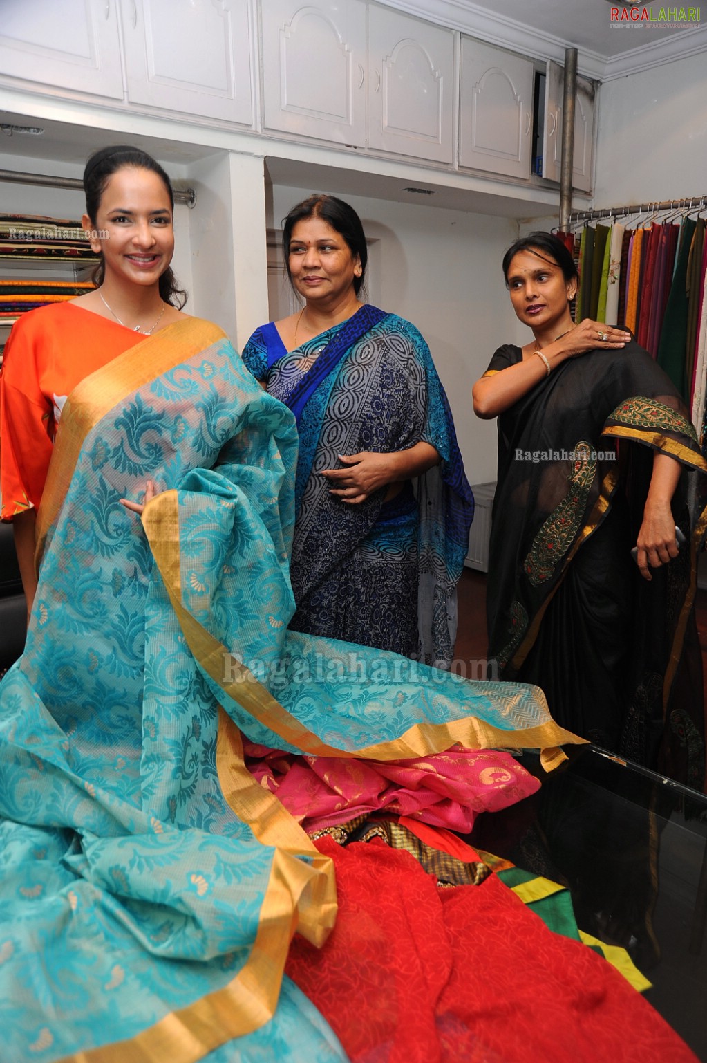 Tanya Saree Exhibition