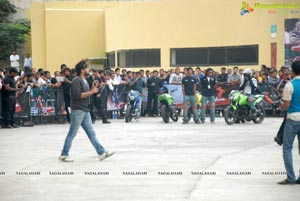 Pulsar Stunt Mania