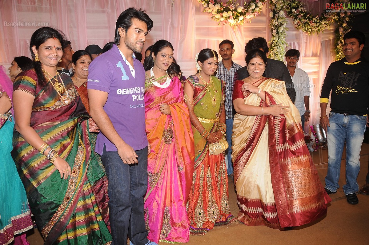 Puri Jagannadh's Daughter Pavithra's Saree Function