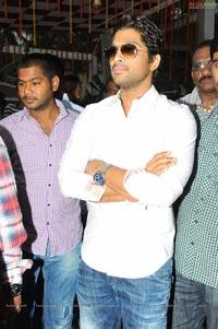 Ram Charan Tej - VV Vinayak Film Muhurat