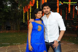 Samrat-Tejaswini Film Muhurat