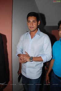 mahesh Babu at Univercell 