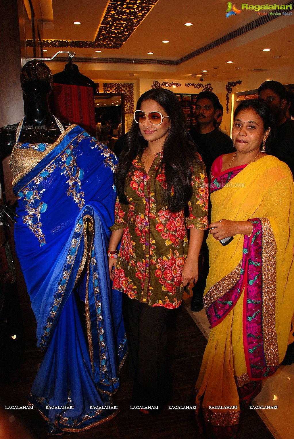 Vidya Balan launches 'Divine Wedding Collections' at Mandir, Hyd