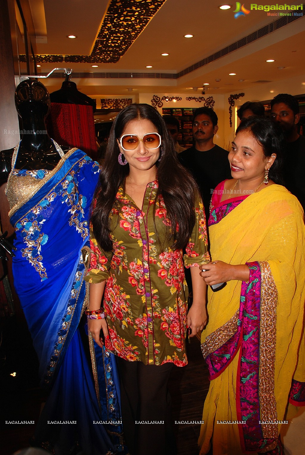 Vidya Balan launches 'Divine Wedding Collections' at Mandir, Hyd