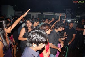 Rain Pub Party, Nov 11 2011, Hyd