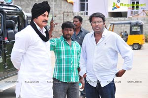 Nippu Working Stills