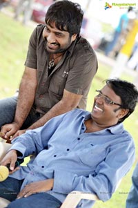 Nippu Working Stills