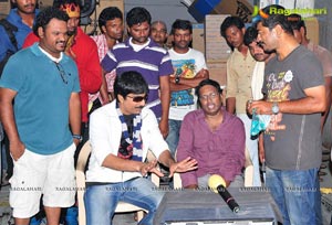 Nippu Working Stills