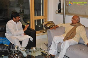 Akkineni Nageswara Rao felicitates Minister Chiranjeevi