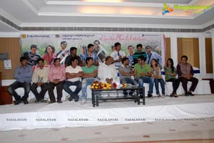 Maruthi Dasari Bus Stop Success Meet