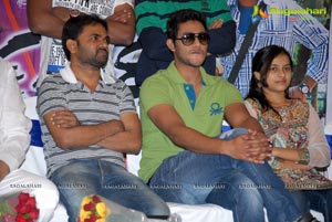 Maruthi Dasari Bus Stop Success Meet