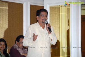 Maruthi Dasari Bus Stop Success Meet