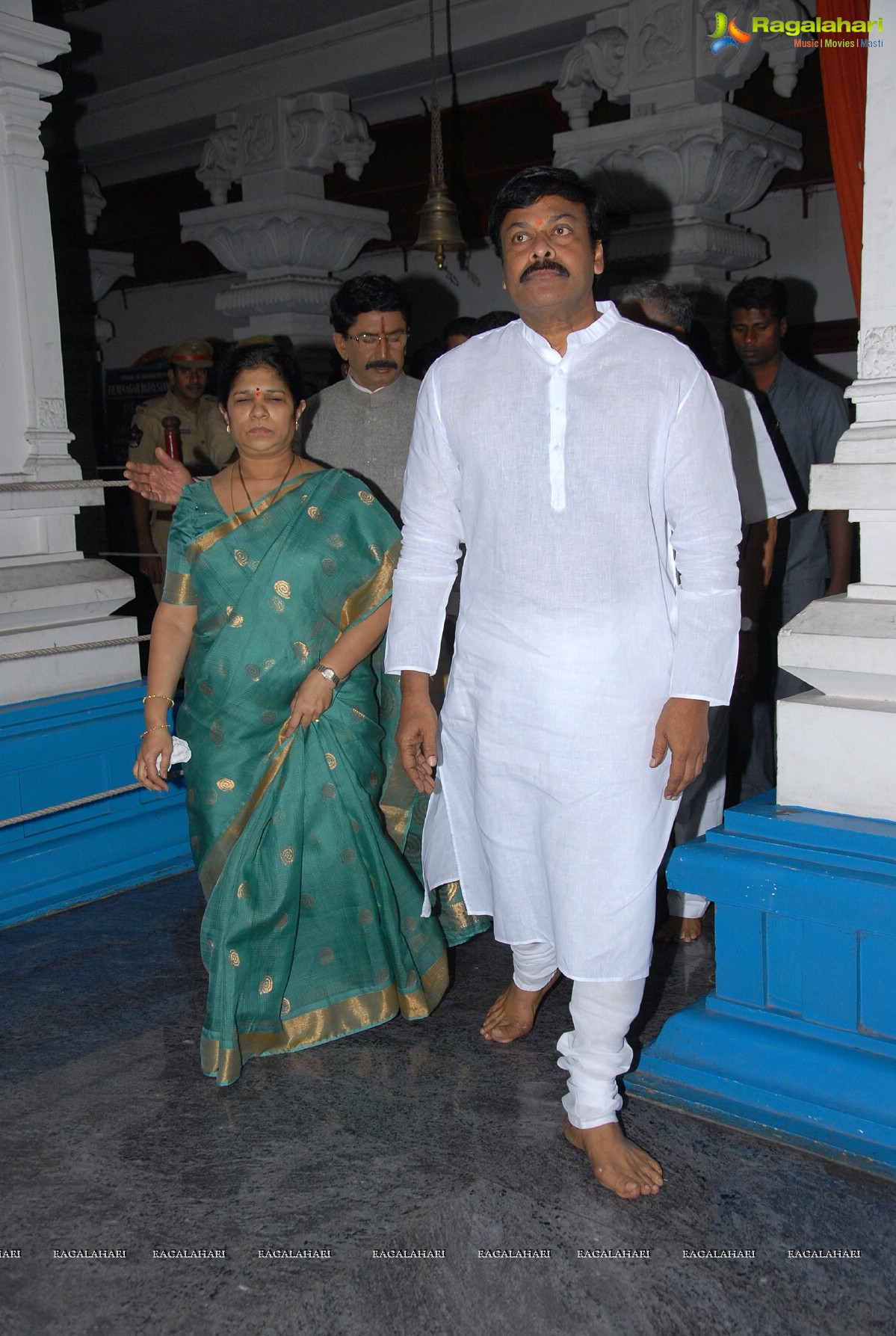 Chiranjeevi visits Film Nagar Temple