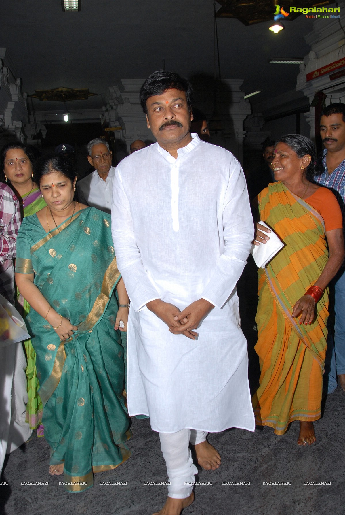 Chiranjeevi visits Film Nagar Temple