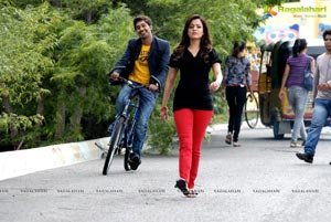 Varun Sandesh Nisha Aggarwal