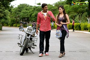 Varun Sandesh Nisha Aggarwal