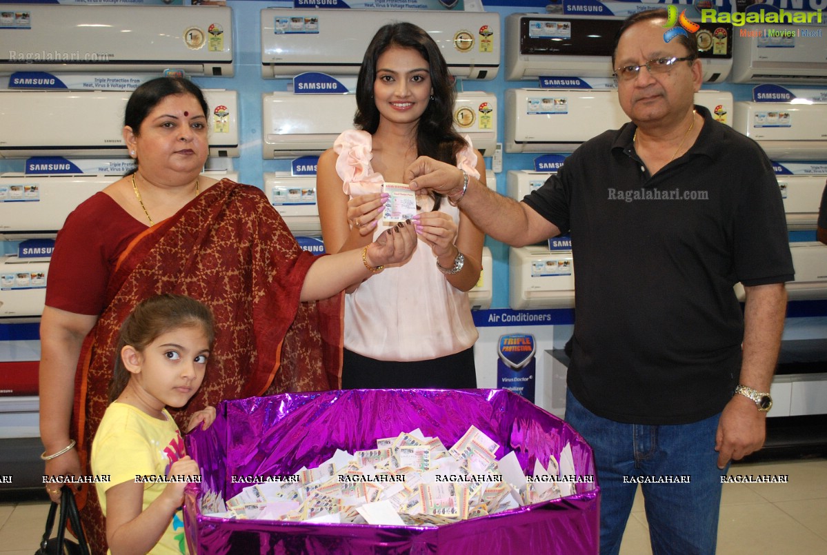 Bajaj Electronics Diwali 2012 Bumper Draw Function, Hyderabad