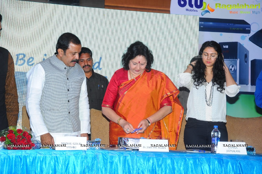 Kamna Jethmalani launches Blu Mobiles, Hyderabad