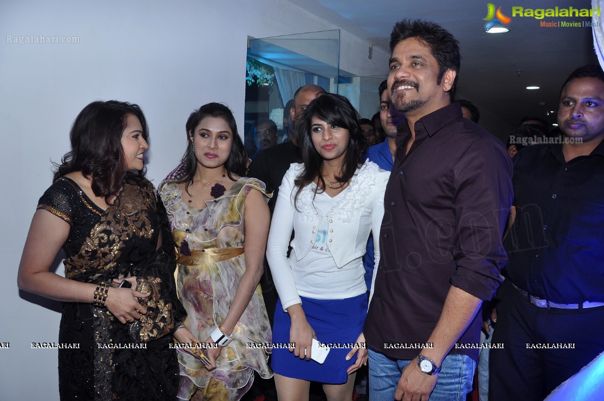 Nagarjuna launches b:blunt Salon, Hyderabad