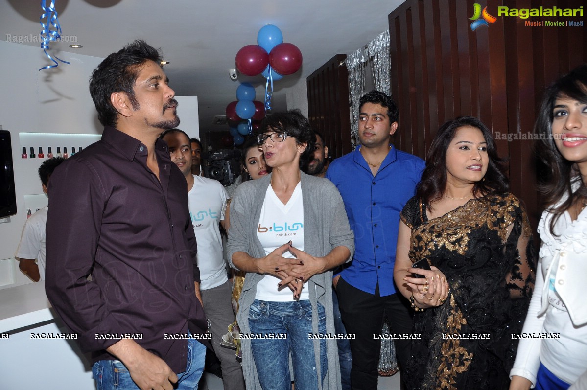 Nagarjuna launches b:blunt Salon, Hyderabad