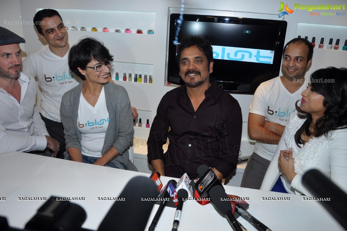 Nagarjuna launches b:blunt Salon, Hyderabad