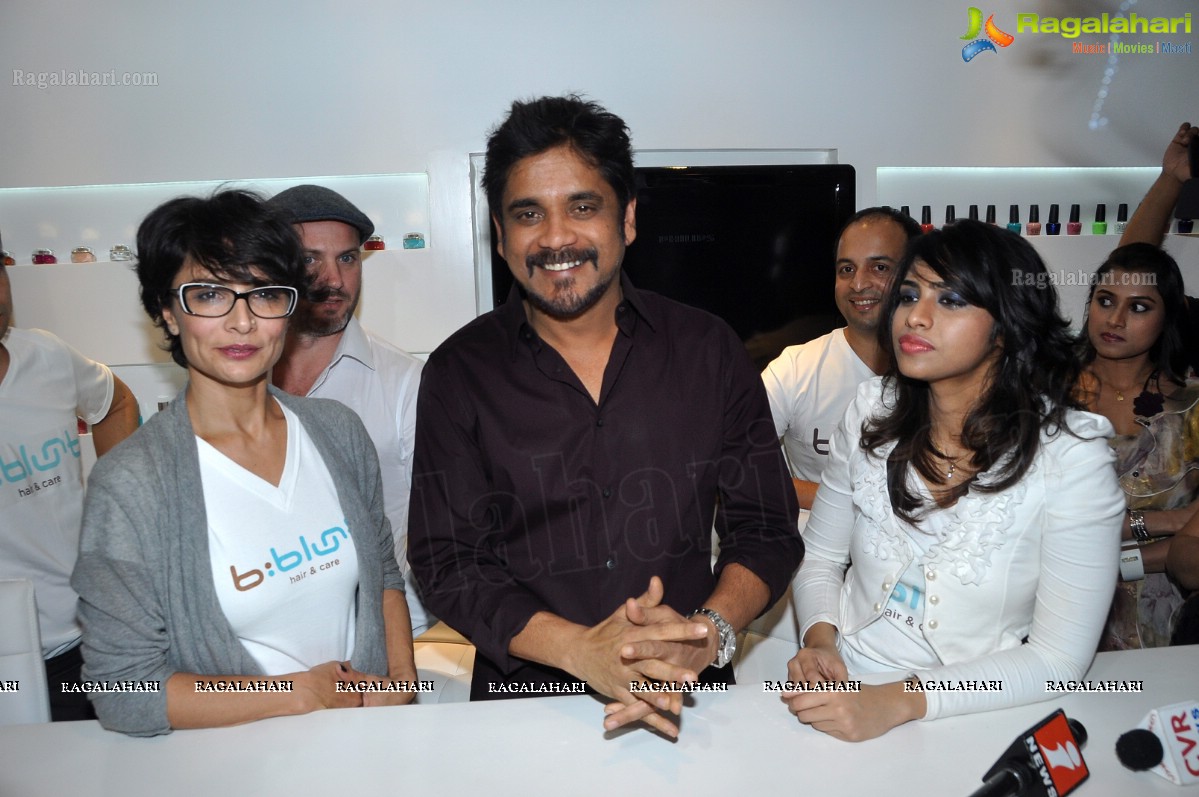 Nagarjuna launches b:blunt Salon, Hyderabad