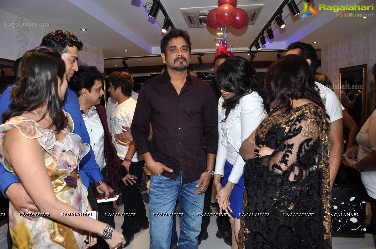 Nagarjuna launches b:blunt Salon, Hyderabad