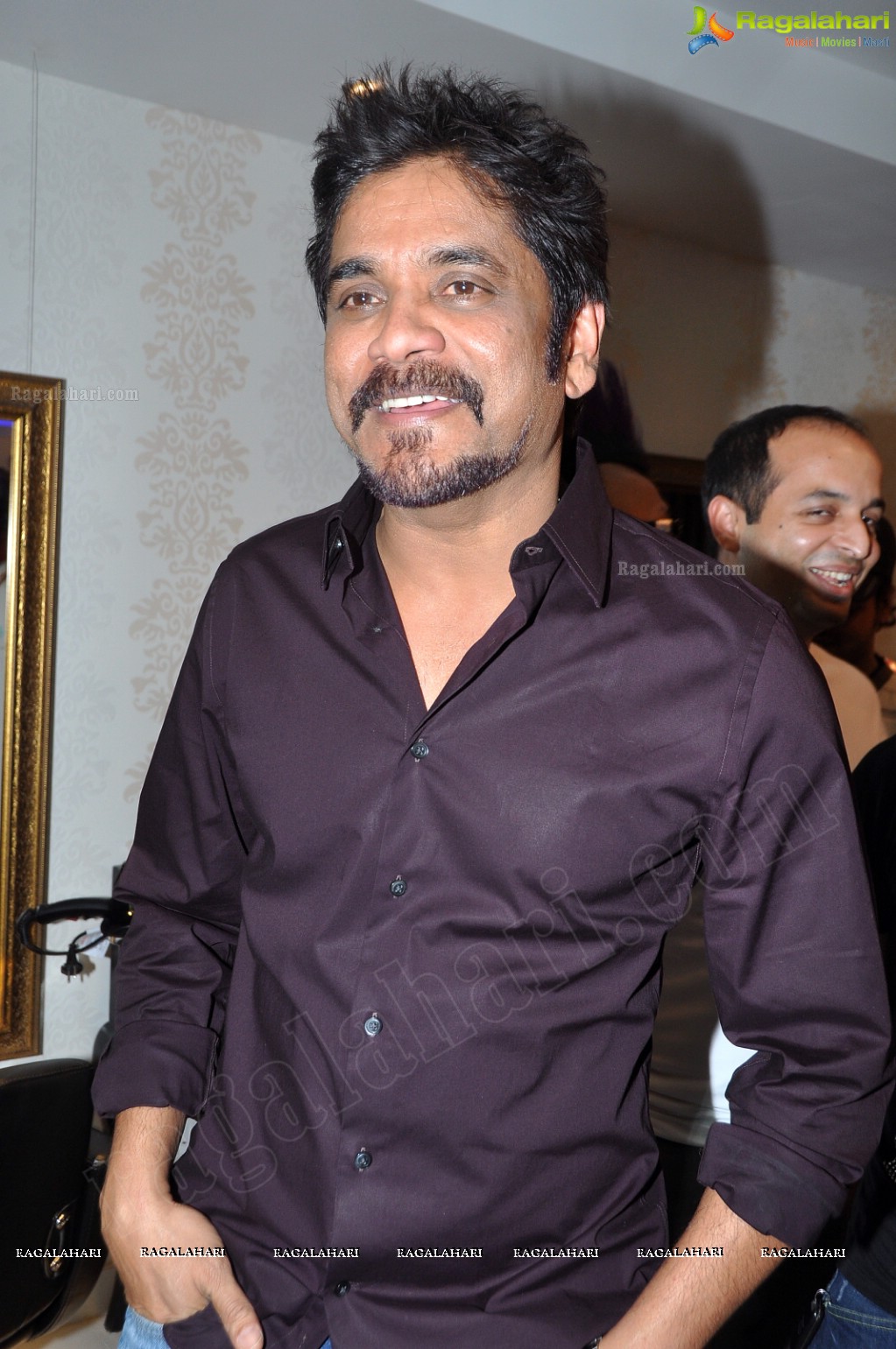 Nagarjuna launches b:blunt Salon, Hyderabad