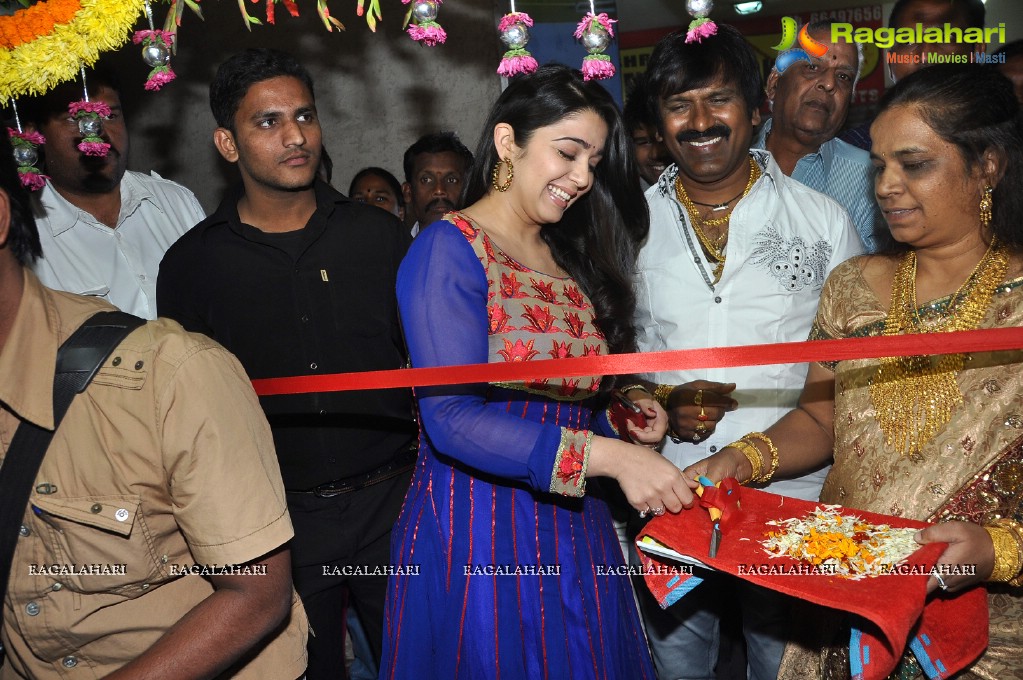 Charmi inaugurates Naveena's Slimming & Cosmetic Clinic, Hyderabad