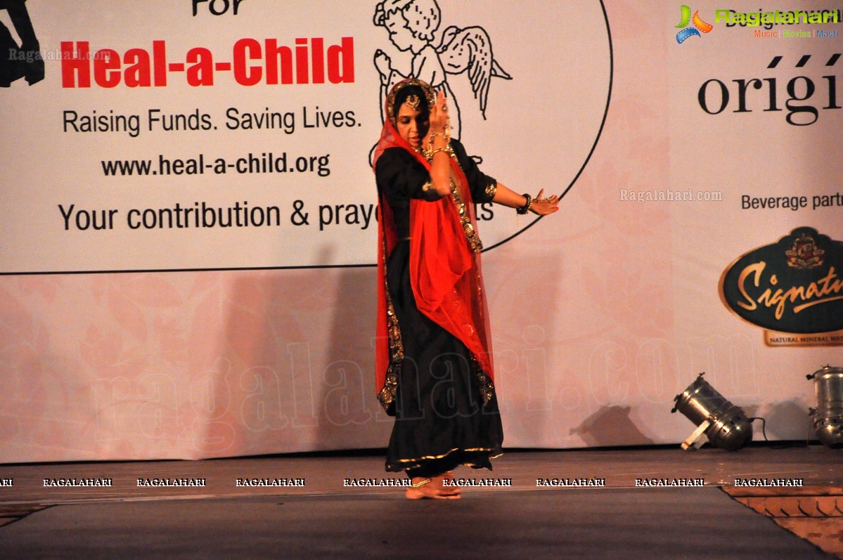 Hyderabad Walks For Heal-A-Child: Annual Fashion Show